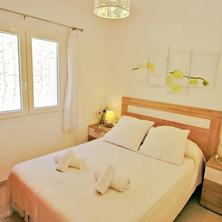 Alldo - Hill Side With Private Pool In